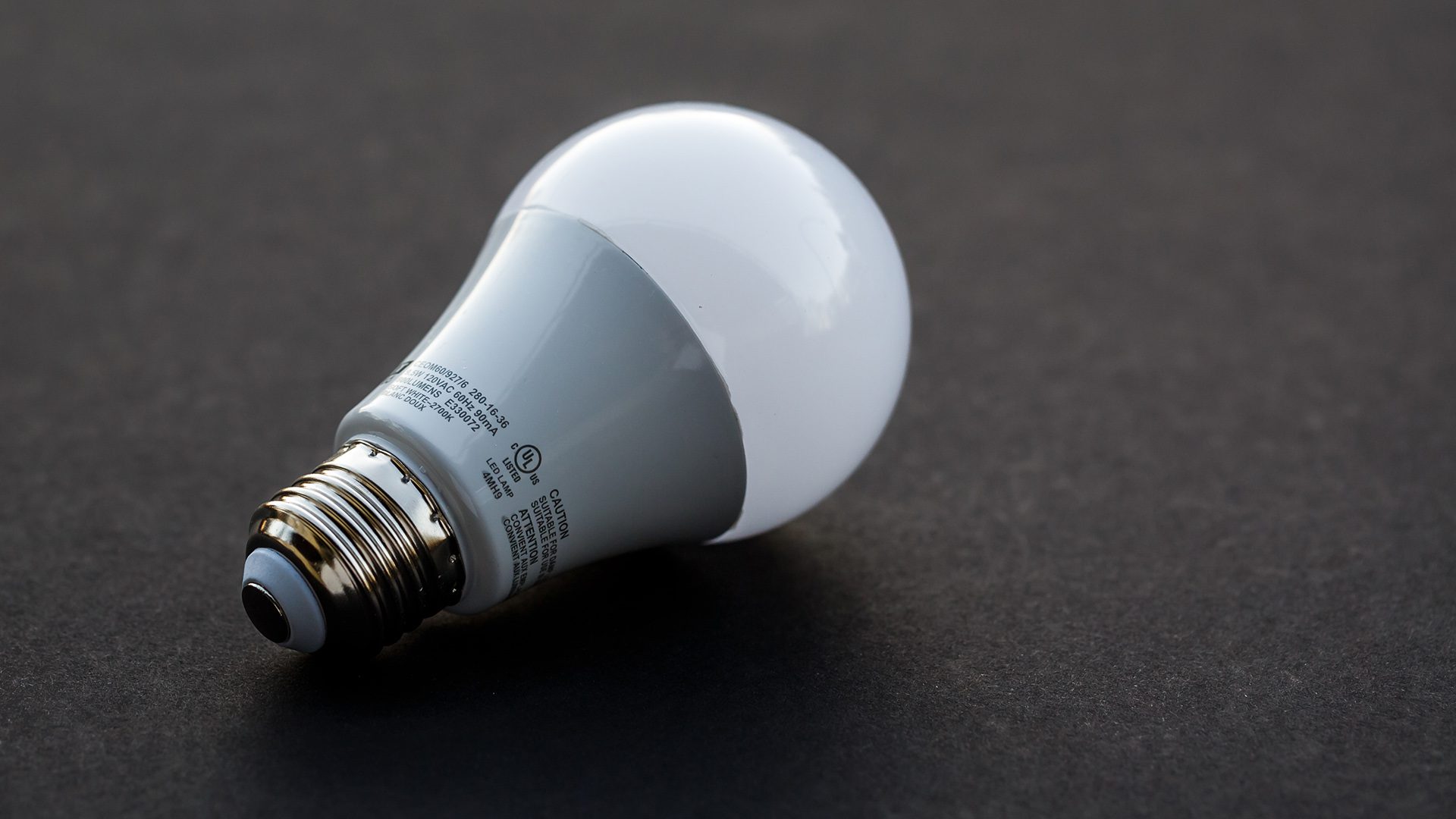 Energy efficient LED light bulb